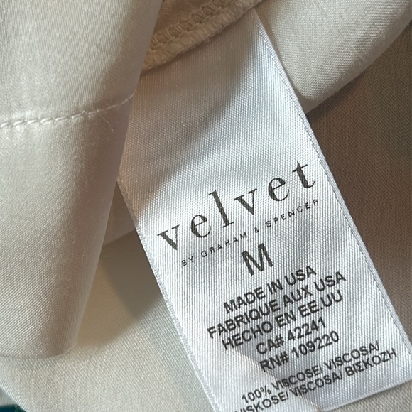 Bundle of TWO Anthro Velvet by Graham & Spencer Green-Grey & Cream Tank Tops Med - Picture 11 of 12